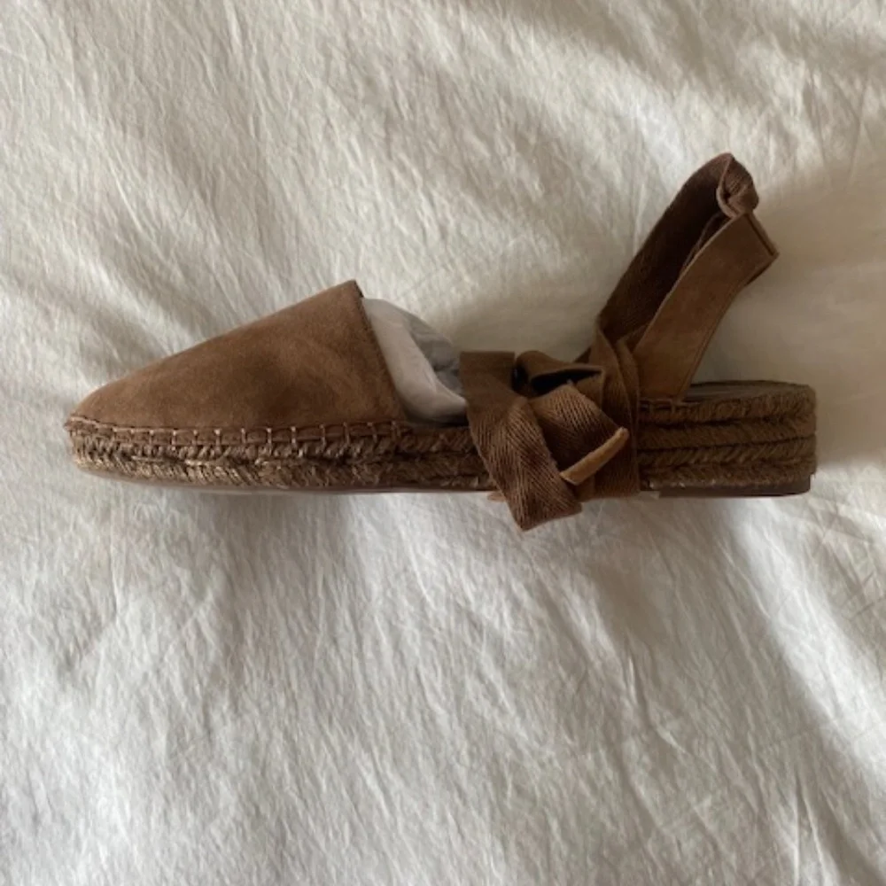 Banana Republic NWOT Chocolate Suede Classic Wrap-Around Ankle Tie Espadrilles
